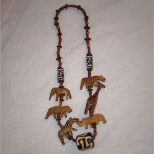 🆕 📿Vintage Ethnic Wooden Carved African Safari Animal Necklace - Unique
